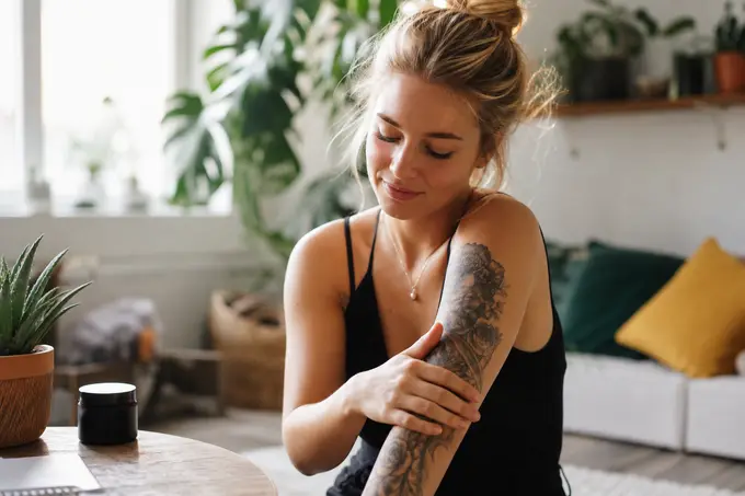 Combien de temps faut-il pour qu'un tatouage cicatrise complètement ?