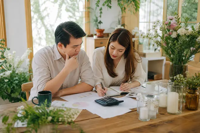 Comment calculer le budget réel d'un mariage pour 80 invités : la méthode poste par poste