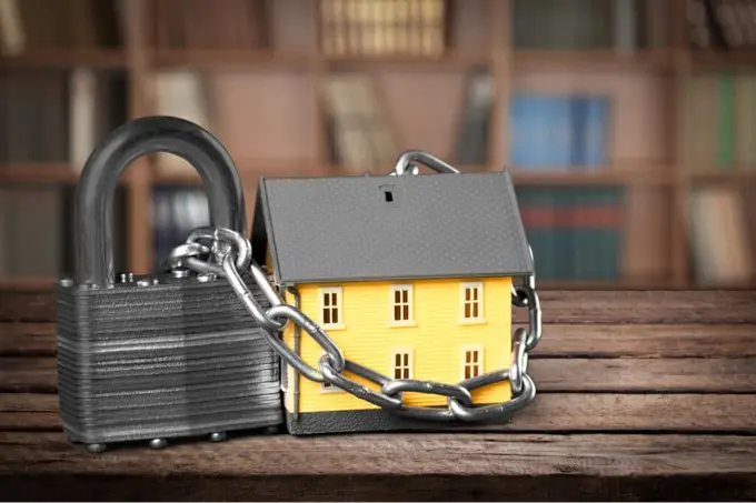 Comment être indemnisé en cas de serrure cassée par son assurance habitation ?