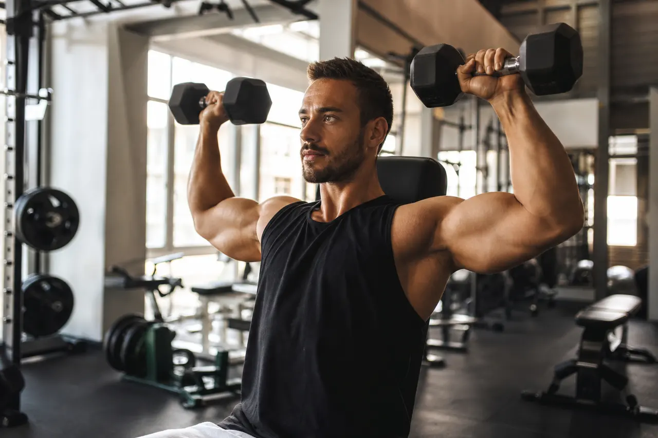 Comment se muscler les épaules?