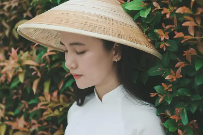 Conserver et entretenir votre chapeau folklorique : nos recommandations