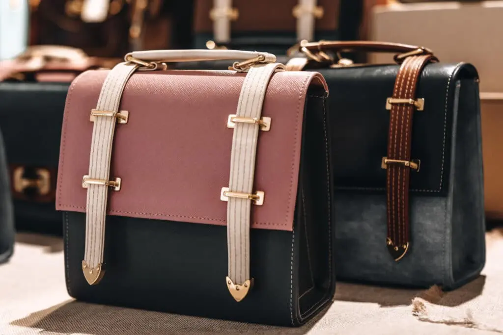 Les sacoches Marc Jacobs : Le complément parfait pour un look professionnel
