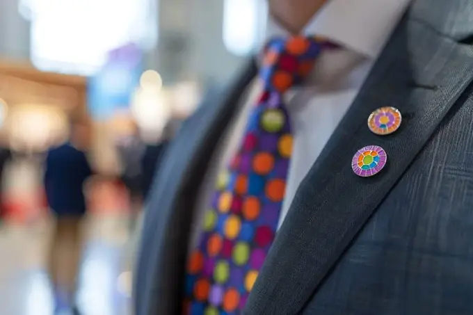 Pourquoi opter pour un pin’s personnalisé pour votre communication ?