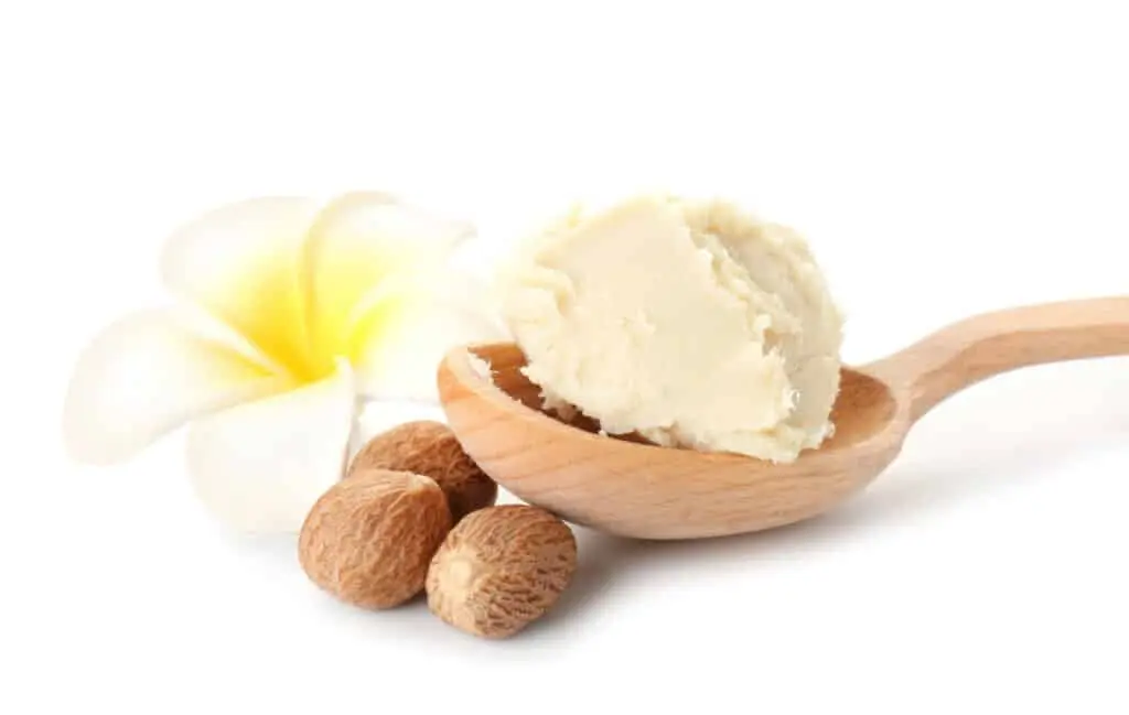 Quelle est la vraie différence entre le beurre de karité pur et le beurre de cacao ?